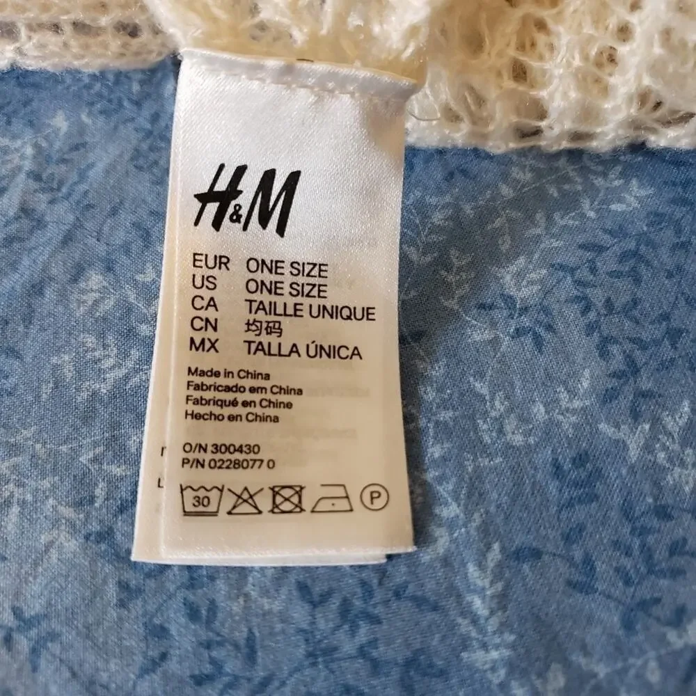 H&M Infinity Scarf Ivory 100% Acrylic